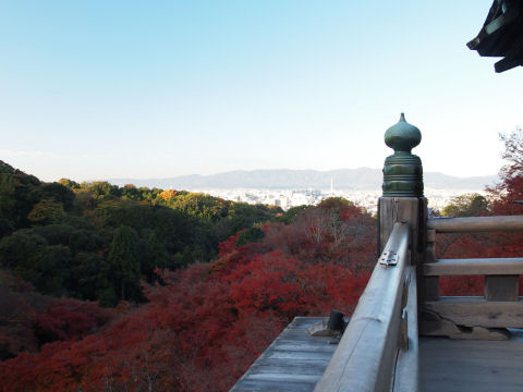 やっぱり目立つ京都タワー