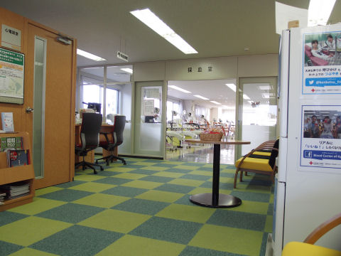 運よく窓側は人がいなかった