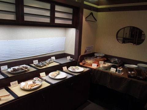 朝食終了前なのでおかず減ってるかも