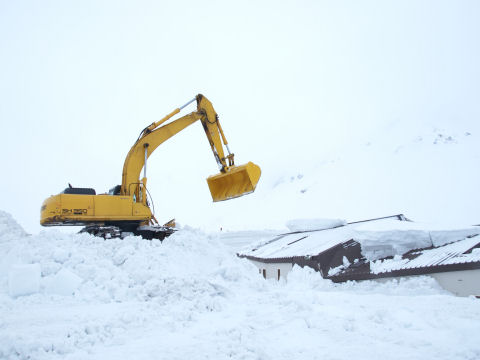 ショベルカーくらいなら見ることもあるが・・・