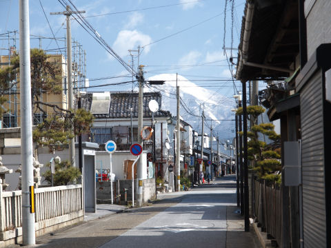 明光風靡な町並