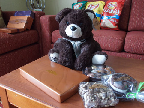 奥のポテチはばかデカい