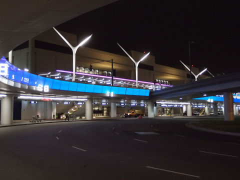 ロサンゼルス初の黒人市長の名前らしい