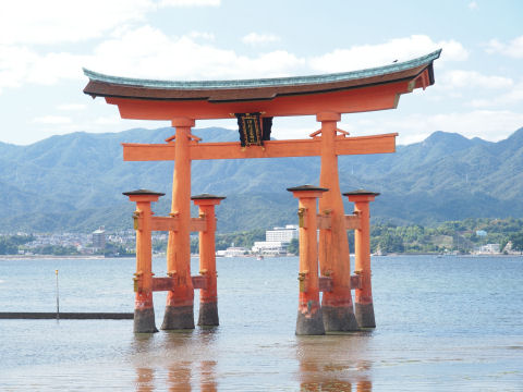 回廊はまだだった