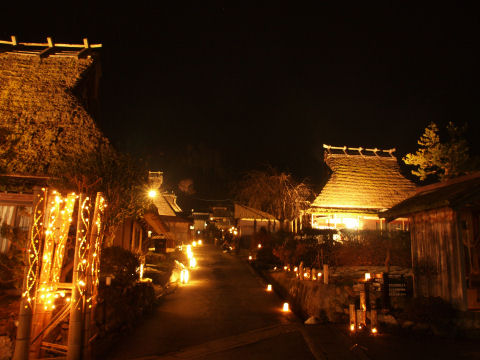 手前には人がいない