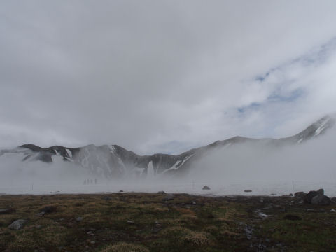でもトレッキングする人が続々と消えていく