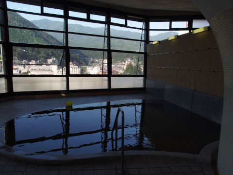 大浴場 自分が入ったのは源泉かけ流しの中浴場だけど