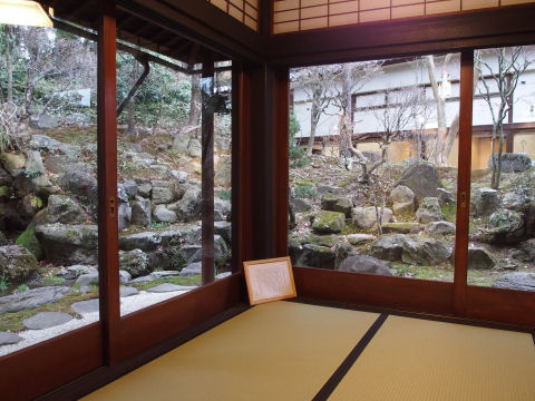 外に出られないのがザンネンだった林泉式庭園