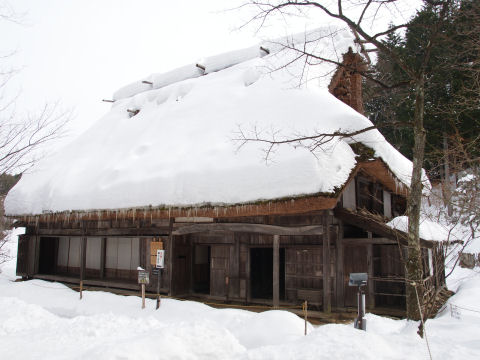こんもり積もった雪