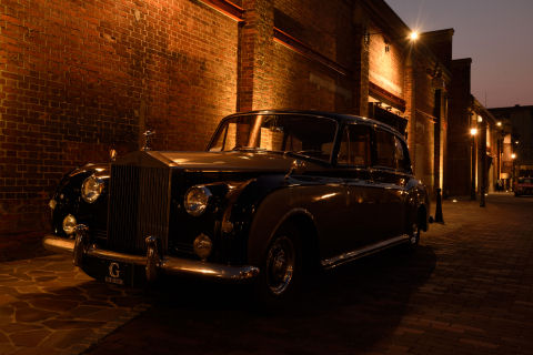 よろめいたりして傷を付けたら大変なことに