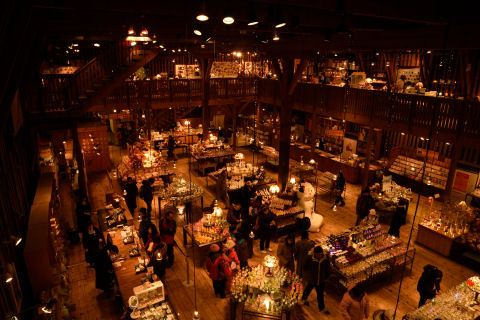 2階から1階を撮影