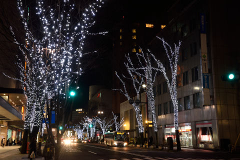 大和というデパートの前