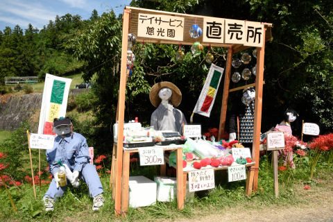 奥の子供もいい味出してる