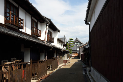 この囲いは何だろう