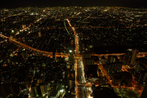 ガラスの映り込みあり