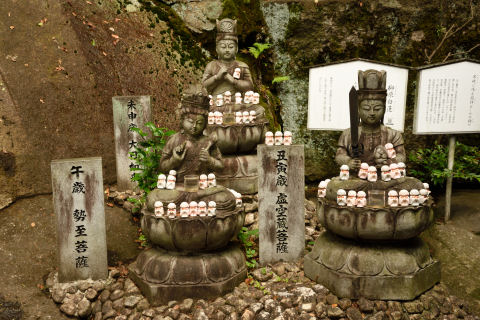 如来・菩薩像と地蔵