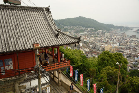 石鎚山の辺りから