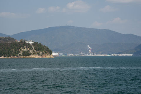 王子マテリアと思われる工場