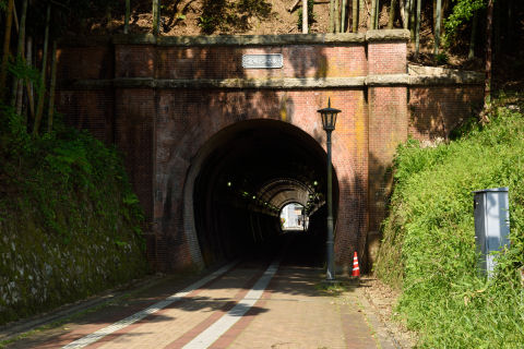 さっそく赤レンガ