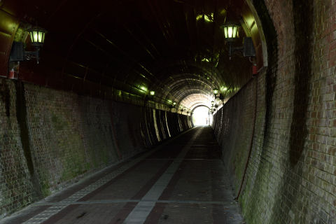 横穴跡は気づかなかった