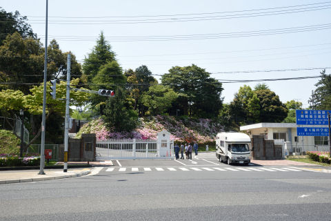 わかりにくい入口