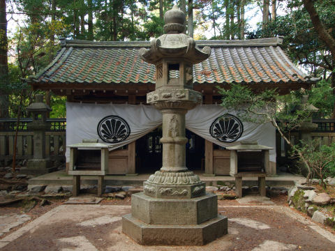 人は絶えず訪れていた