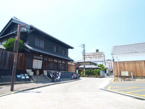 土産屋：伏見夢工房