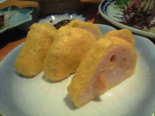 他の場所で揚げたてではないのも食べたが，それは普通だった