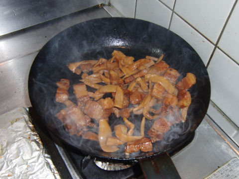 フラッシュ焚いたら湯気が写った．