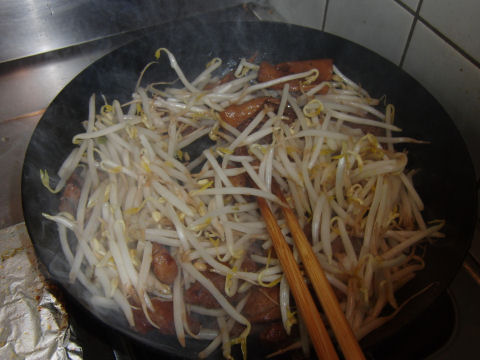 もやしのシャキシャキが重要