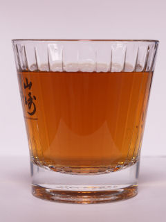 山崎ウィスキー工場でもらったグラス