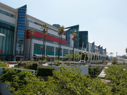 昔近くまで自転車で来たとき対岸から見た覚えが