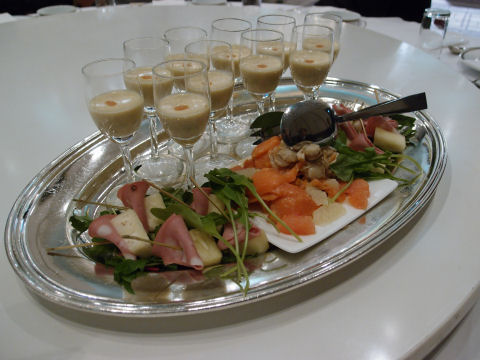 グラスはくっと空けたくなる