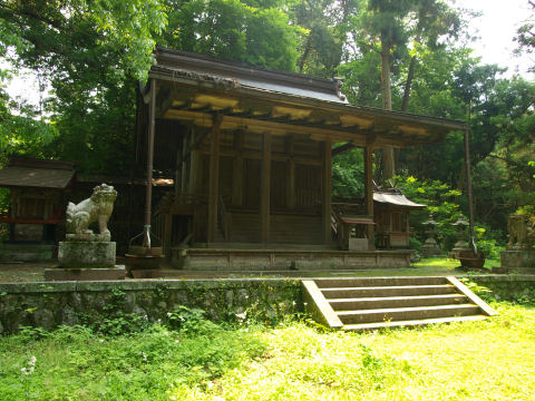 すんごく古そうな社殿