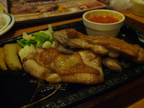 ガーリックソースはもっとあった方がうれしいかも