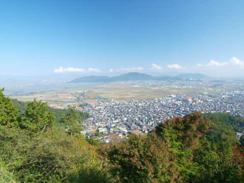 家と田畑がきっちりわかれてる