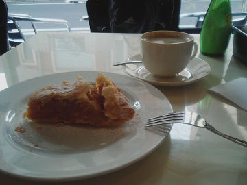 携帯電話で撮影