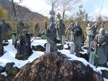 西洋人っぽいのもあるな